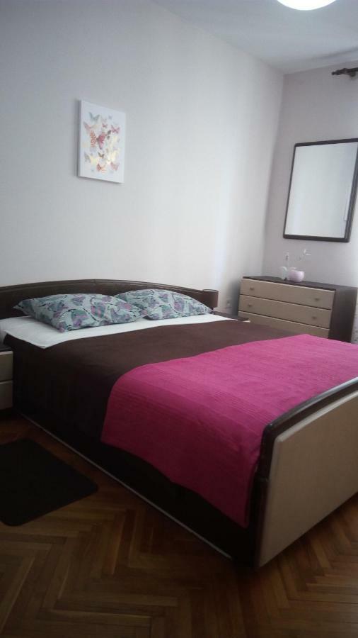 Apartment Butterfly Split - For Rest And Relaxation Ngoại thất bức ảnh
