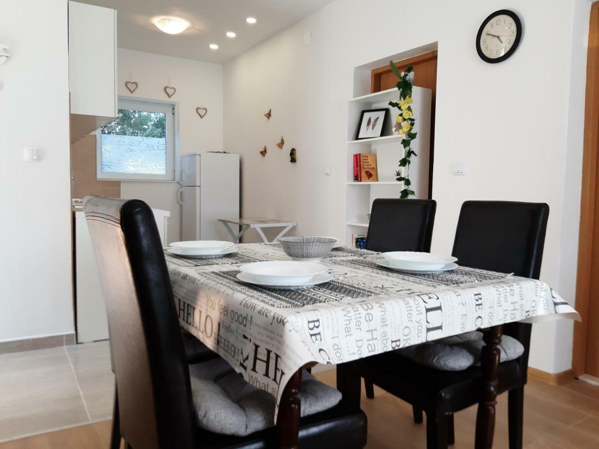 Apartment Butterfly Split - For Rest And Relaxation Ngoại thất bức ảnh