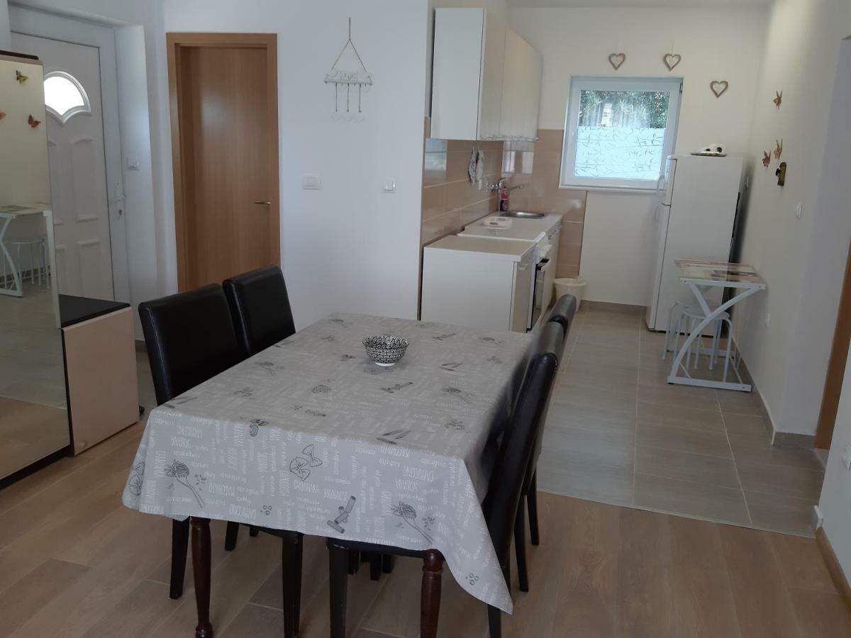 Apartment Butterfly Split - For Rest And Relaxation Ngoại thất bức ảnh